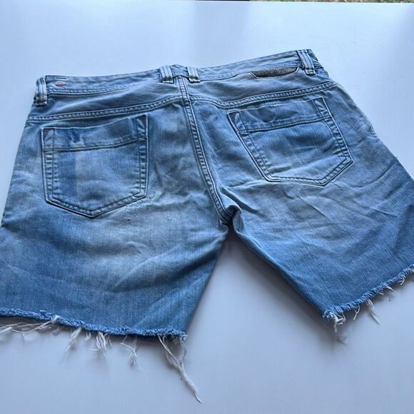 Diesel Light Wash Jean Cutoff Shorts Mens 33/8 - Picture 7 of 11